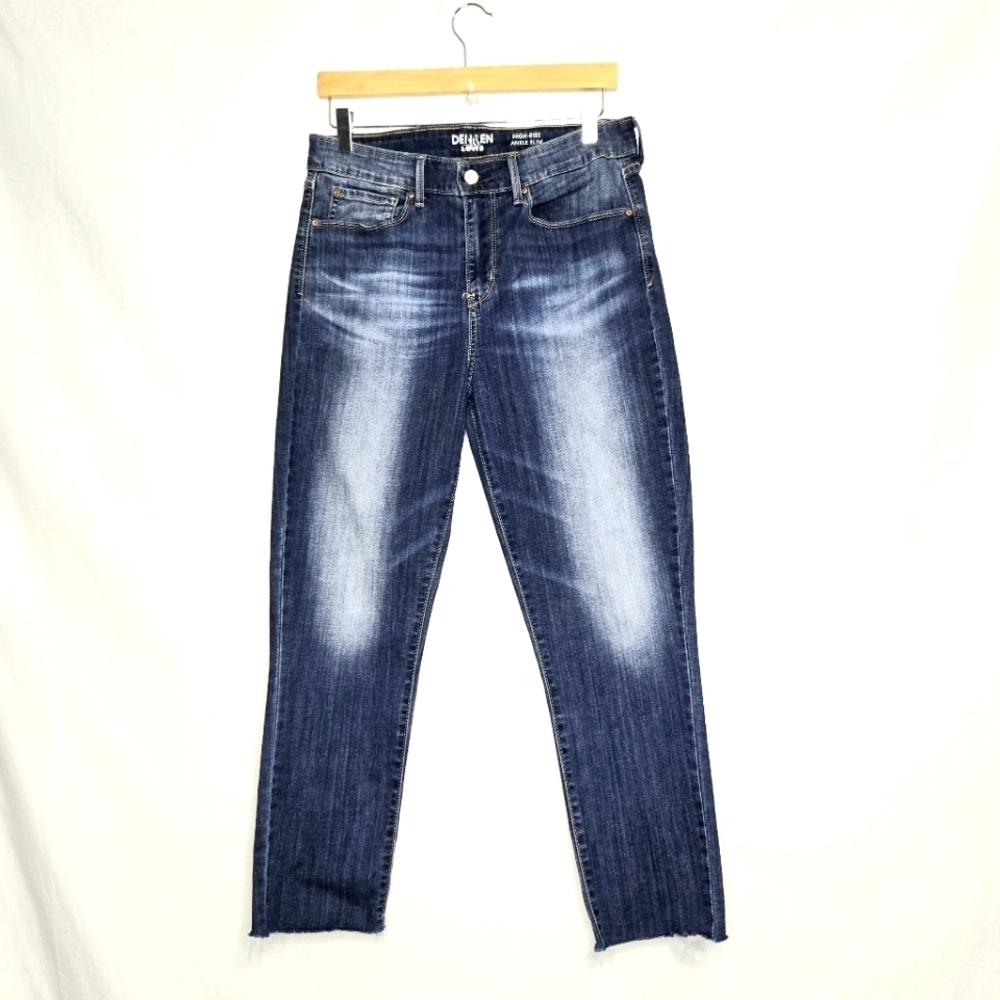 Levi's Denizen High Rise Ankle Slim Jeans. Blue, Size 10/30.